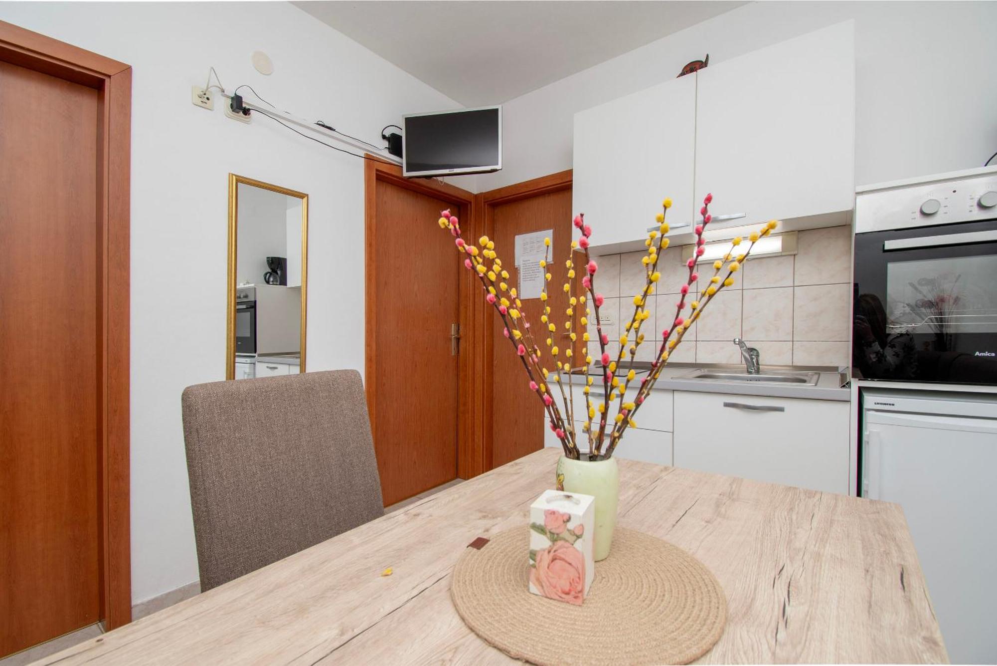 Apartments Toni マスリニカ エクステリア 写真